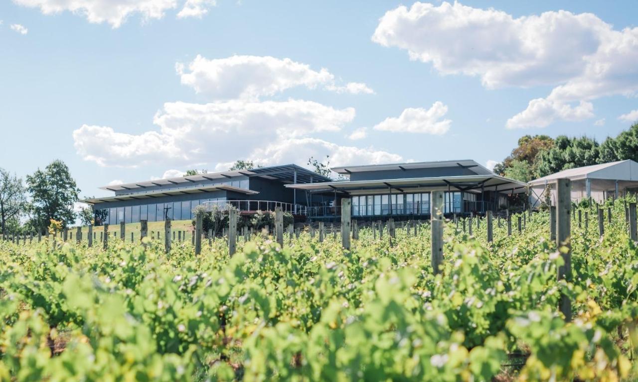 Balgownie Estate Yarra Valley Yarra Glen Eksteriør bilde The winery at the Charlesworth Estate