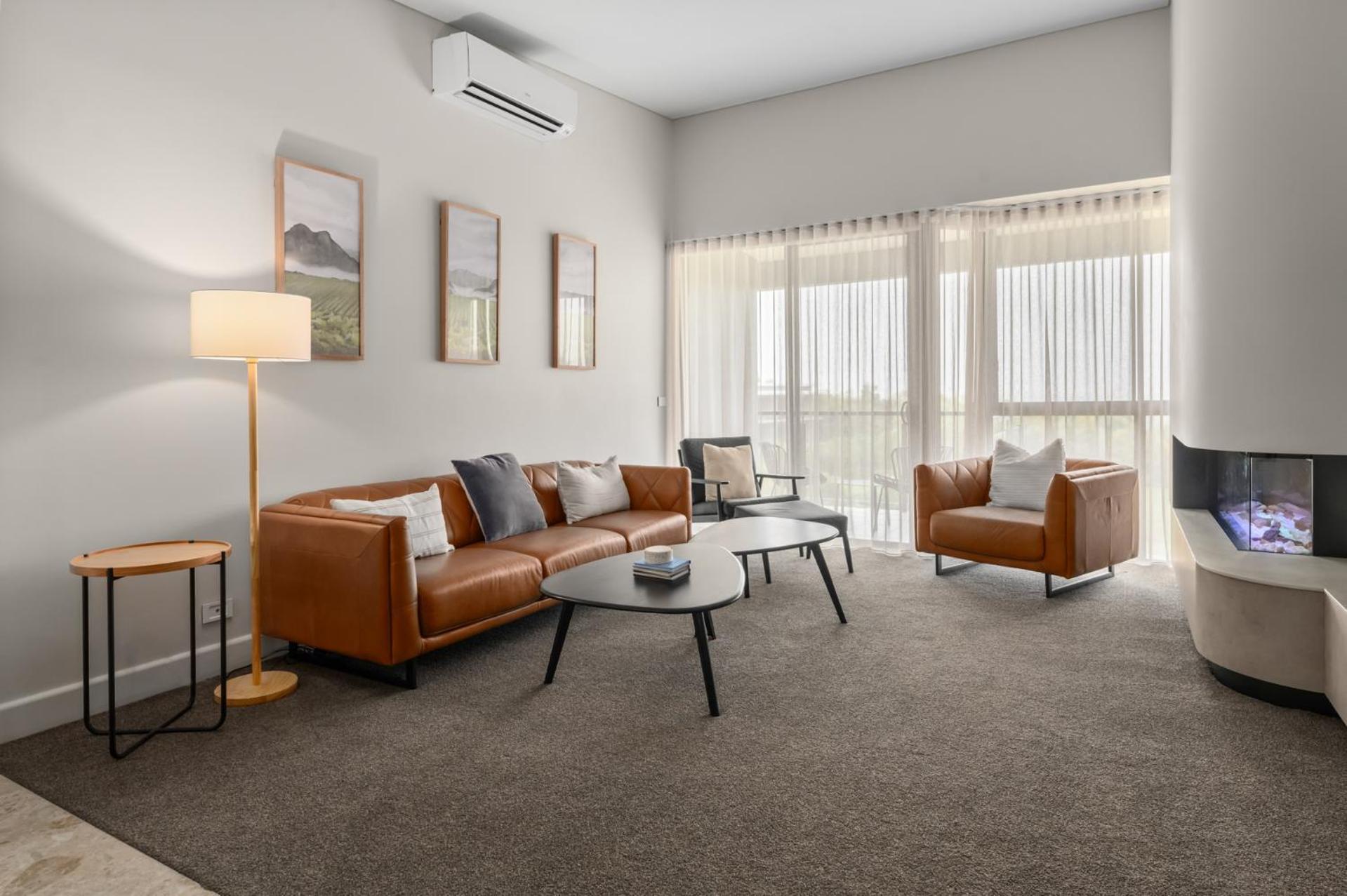 Balgownie Estate Yarra Valley Yarra Glen Eksteriør bilde A living room in a typical apartment